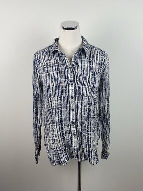 Holding Horses Anthropologie Navy Blue White Collared Button Down Top Shirt
